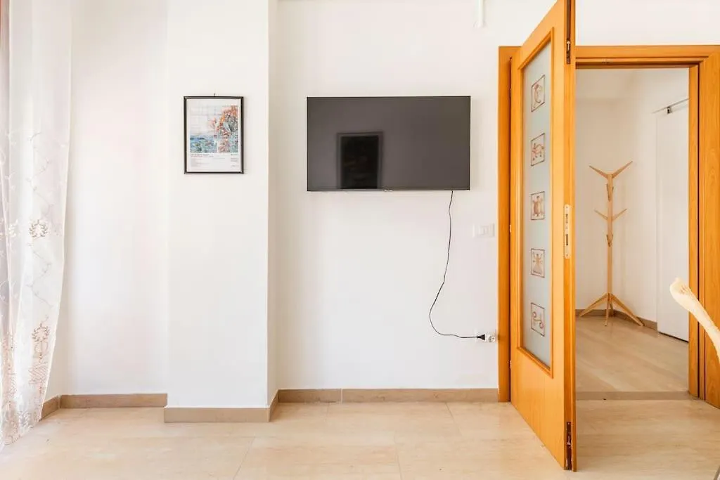 Casa Etruschi - Appartamento Con Posto Auto Livorno 0*,  Italia